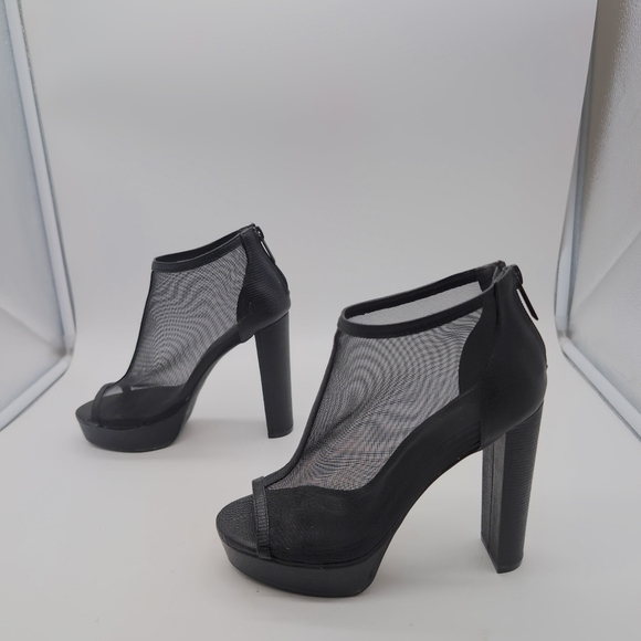 Jules Throwback Sz 6 Black Elegant High Heels with Peep-Toe Design By JF - Picture 4 of 9